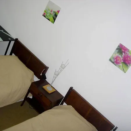 2 Bedrooms At 400 M Away From The Beach With Sea View Furnished Terrace And Wifi Albufeira