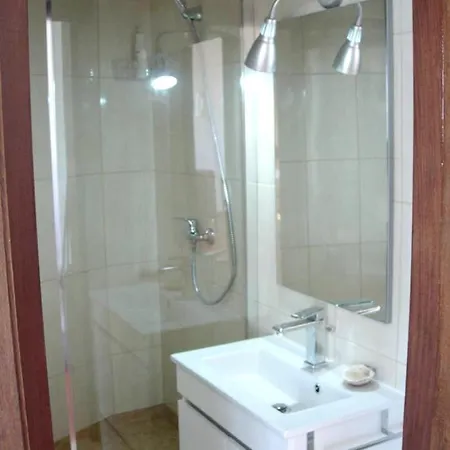 아파트 2 Bedrooms At 400 M Away From The Beach With Sea View Furnished Terrace And Wifi 알부페이라