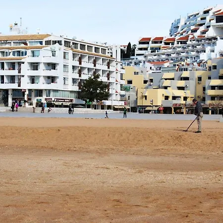 2 Bedrooms At 400 M Away From The Beach With Sea View Furnished Terrace And Wifi 아파트